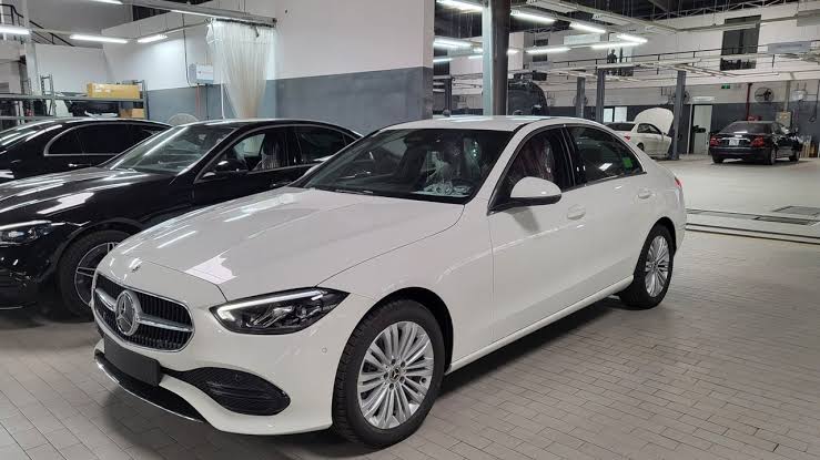 Mercedes-Benz C-Serisi